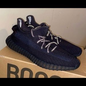 Yeezy Boost 350 V2 Black (Non-Reflective)